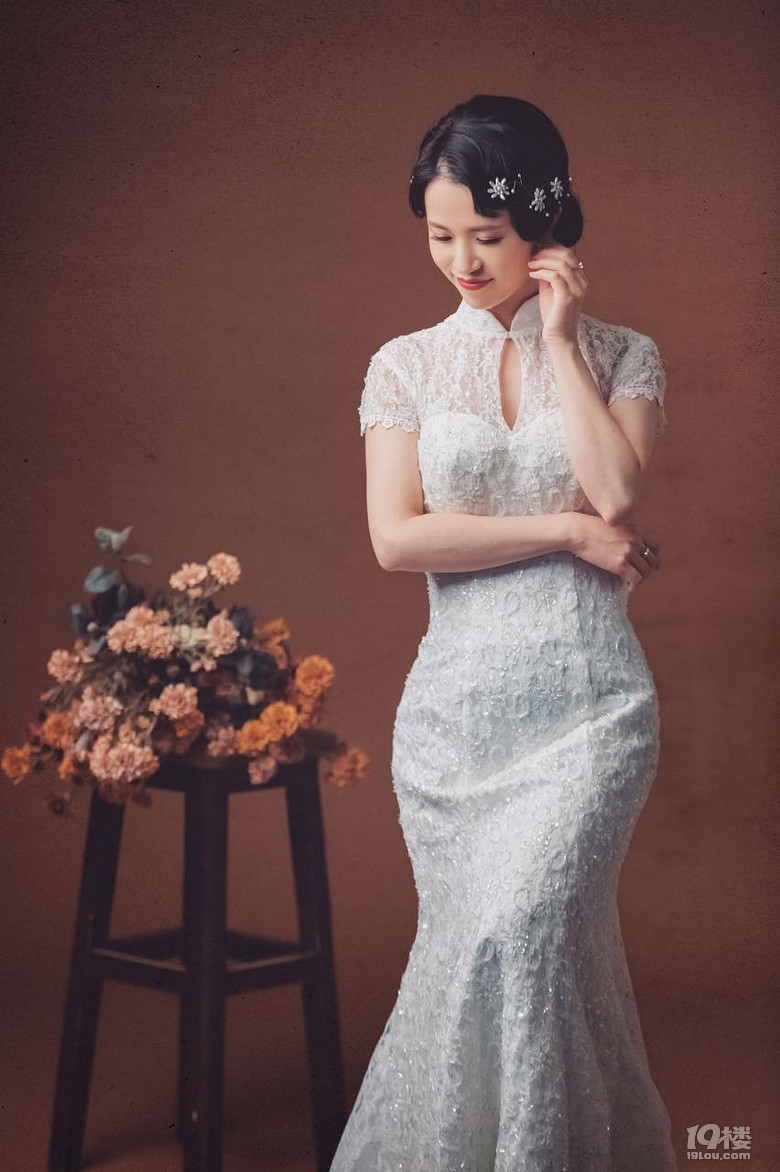 【結婚日記】一個蘋果引發(fā)的校園文藝小愛情