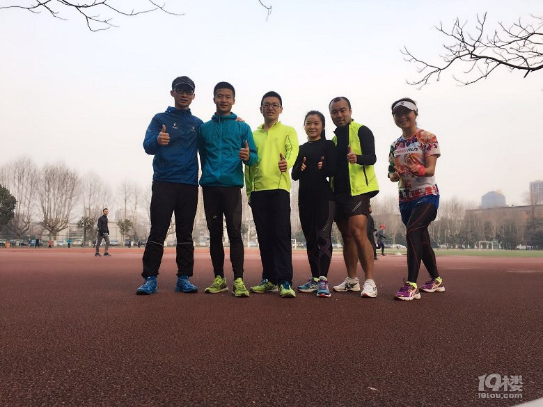 周一环湖、周二吴山、周四北高峰、跑步-健身