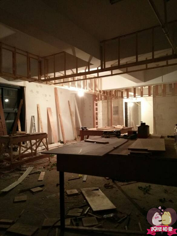               单身的我还在奋斗