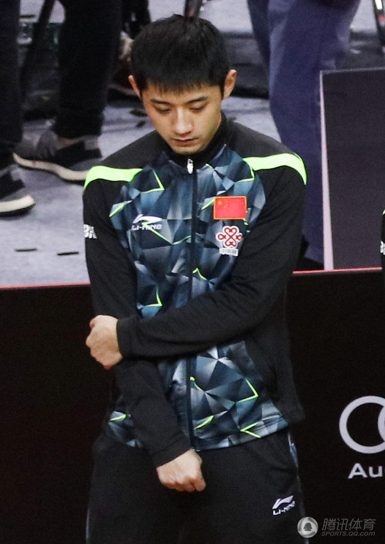 刘国梁训话 龙队大蟒有所思张继科神情落寞(图