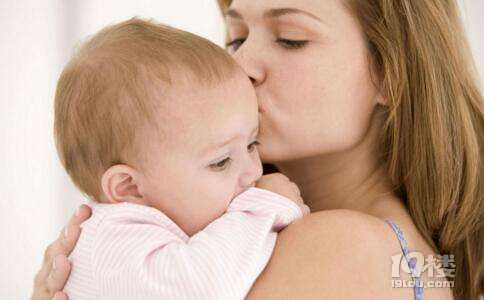 孩子老是吐奶怎么办?孩子老是吐奶怎么回事?