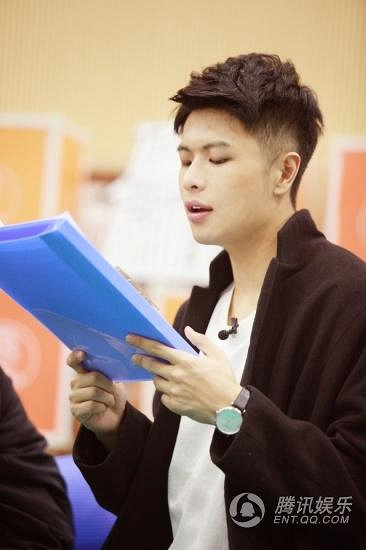 贾超《下一站大明星》火力全开 唱跳样样精通