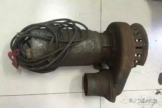 怪癖?嘉兴一男子偷小学英语听力磁带被捕嘉-早