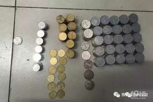 怪癖?嘉兴一男子偷小学英语听力磁带被捕嘉-早