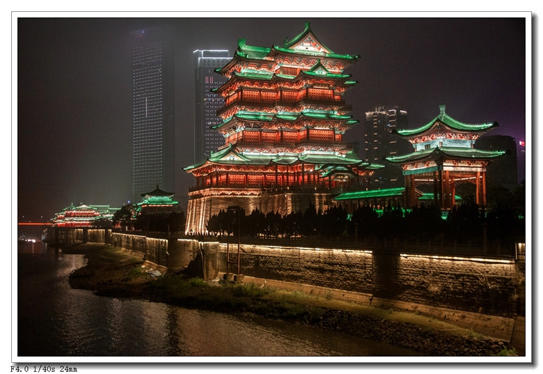 夜幕下的滕王阁
