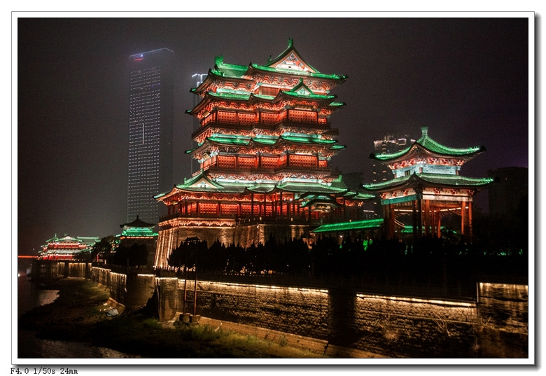 夜幕下的滕王阁