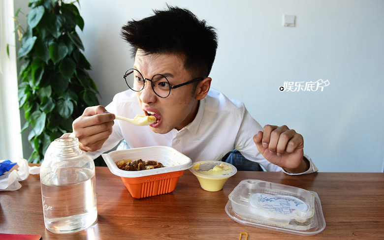 【娱乐底片】八「味」鲜肉之贾超:不当谐星当