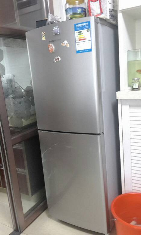 容声冰箱便宜转自用冰箱,如图,国美买的,