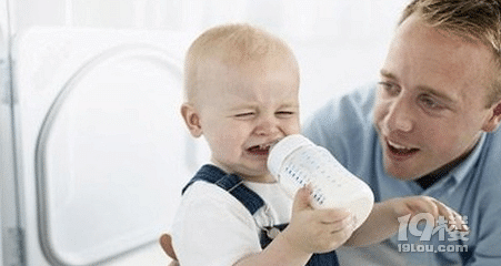 春季宝宝流行厌奶?4招教你应对厌奶期-孕中