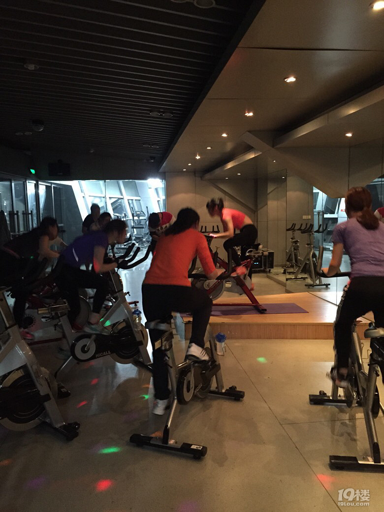 一起团购白石路三锐健身年卡,有需要的报名-结