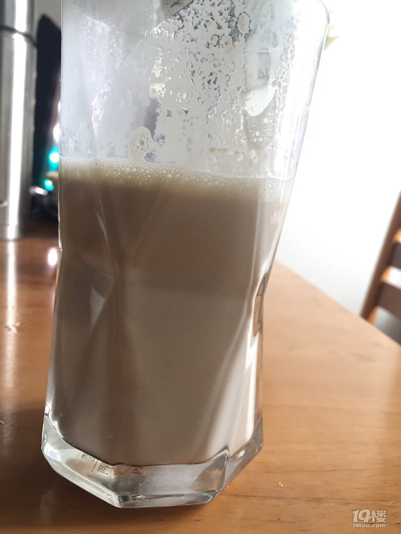 喝这个的，补脑，尤其给孩子喝