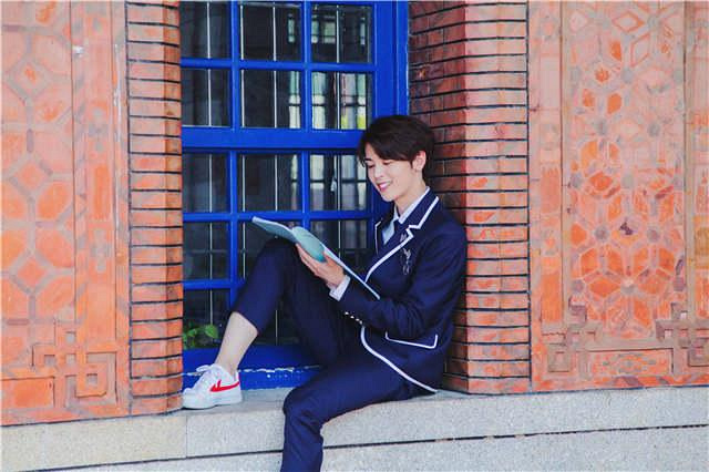 戴景耀荧屏处女作《班长大人》 不良瓜郎引热议