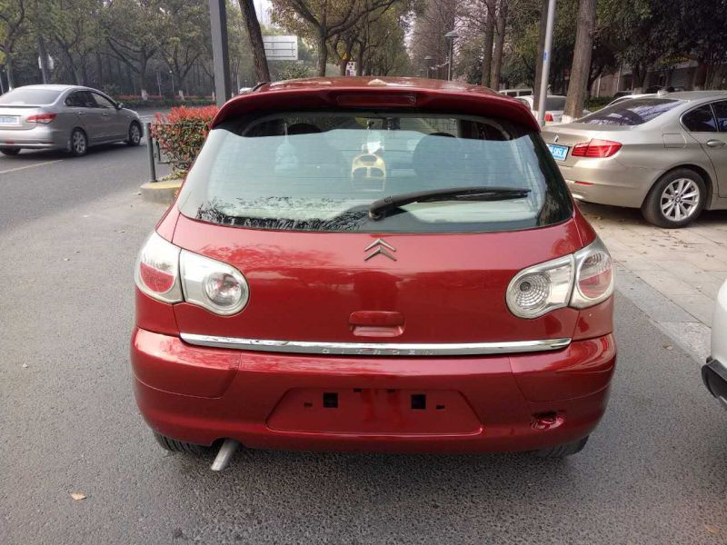 《寄卖》《寄卖》雪铁龙c2 红色 可按揭 零首付