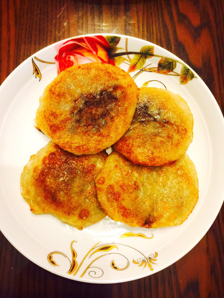 贵州特色红豆糍粑,也叫东北老豆包