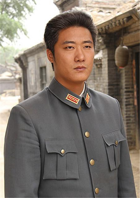 常荻《决战1936》 戏里戏外演绎兄弟情深