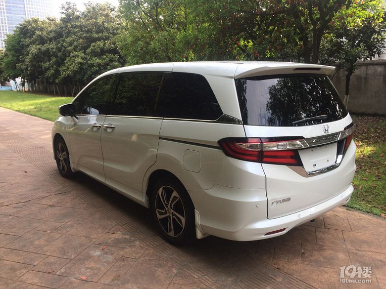 急卖 急卖 ￥22万 本田奥德赛新款高配 白色