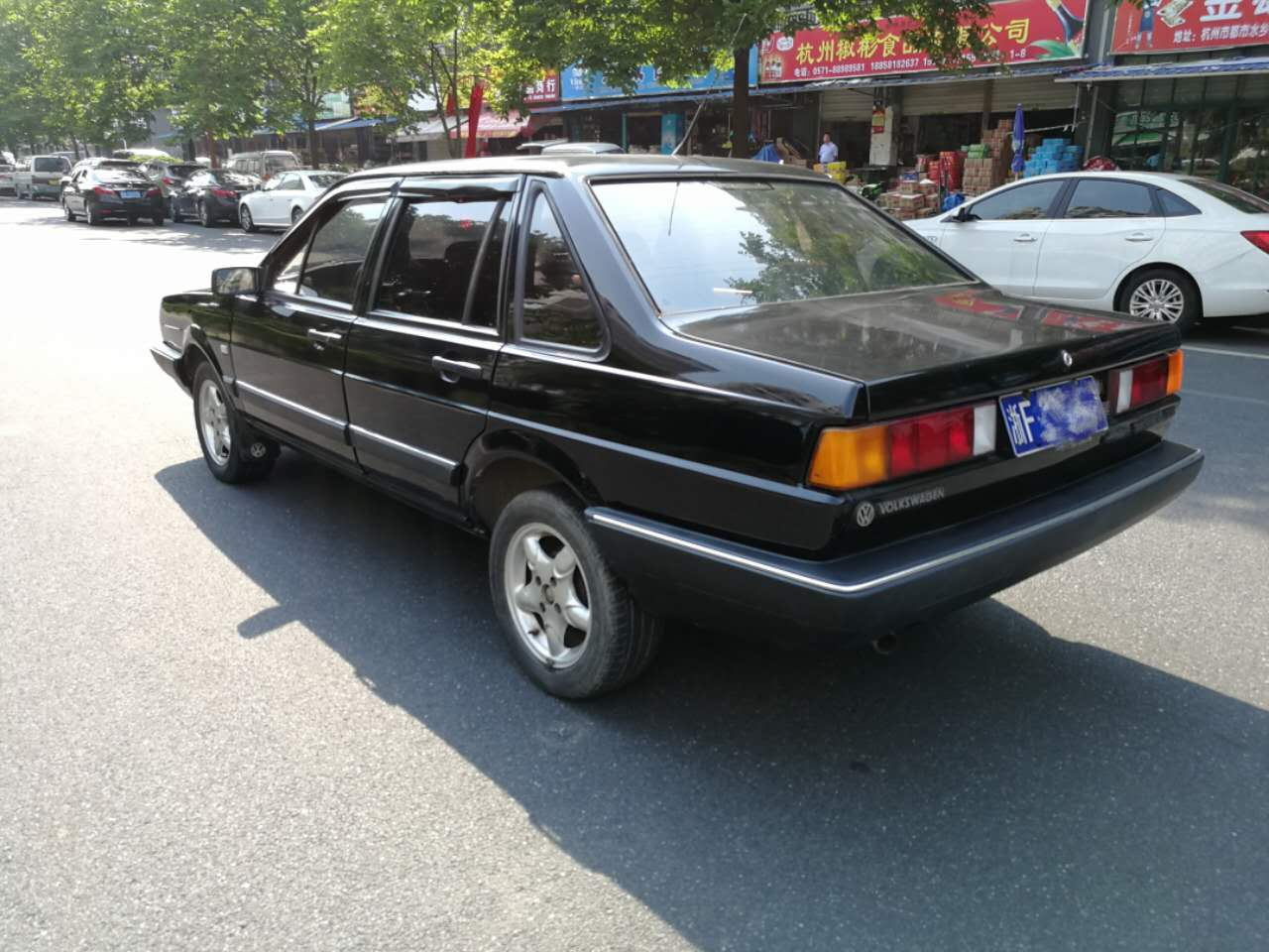 大众桑塔纳,03年7月上牌,1.8手动档,车况精品,保养得非常好