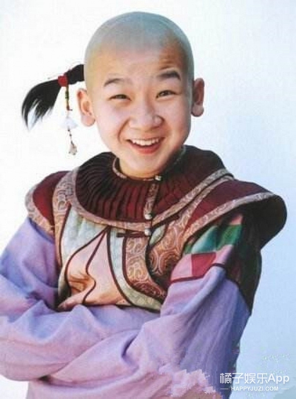 还记得《少年大钦差》里的陈文杰吗?他现在长这样