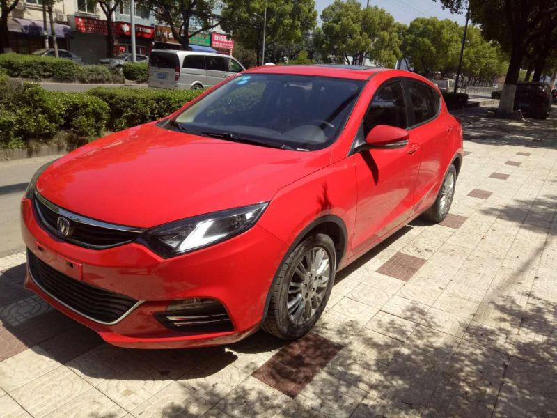 长安逸动 红色 【可按揭 零首付】