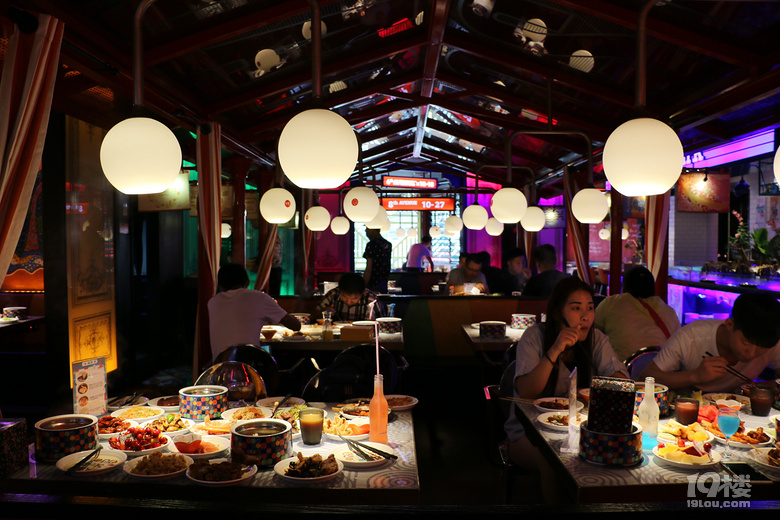 【8隊】這里有好吃的魚鍋和印度大叔做的飛餅�。。�