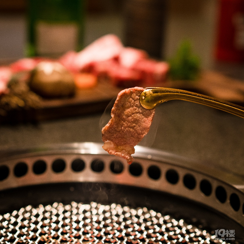 毕业最后约约约约约约约约一次，在这10家餐厅里再尽性当一次小孩