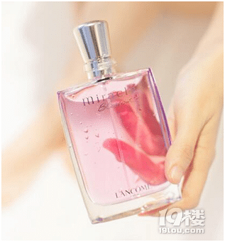 用香指南︱25岁的选择，女士香水什么牌子好