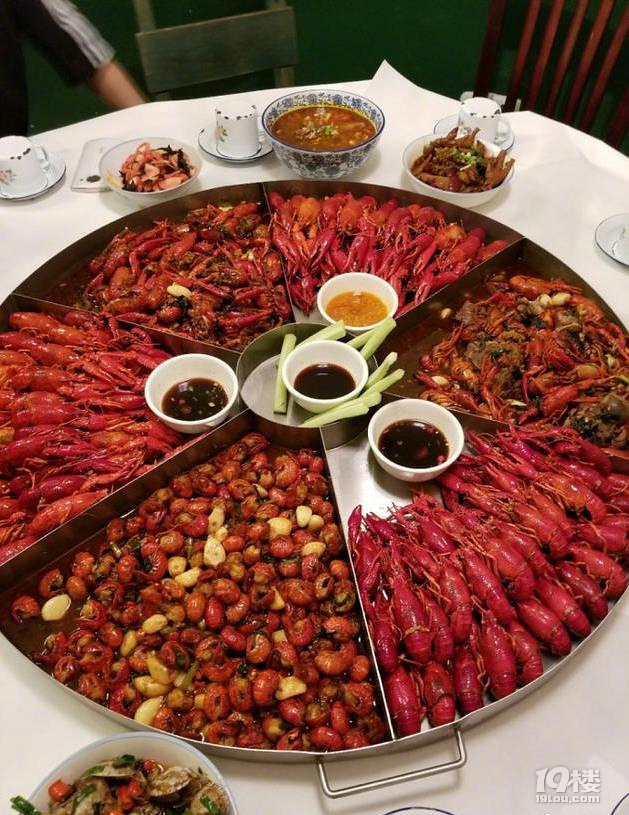 心疼李维嘉,可算看见你吃东西了