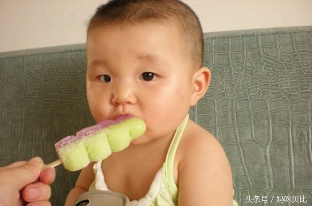 宝宝夏天最怕的三件事,容易引起热感冒、发