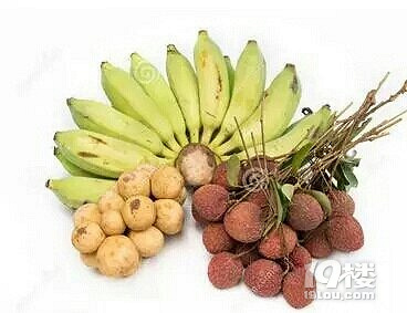 男孩打开冰箱瞬间爆炸,脸缝38针!这些东西千万