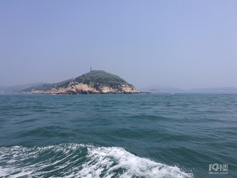 我在東極島,看海。