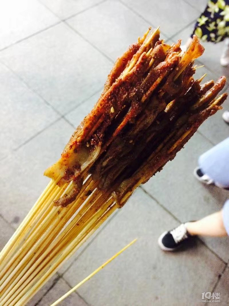 姐妹二人游