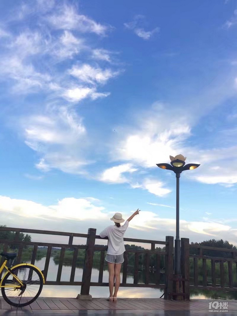 姐妹二人游