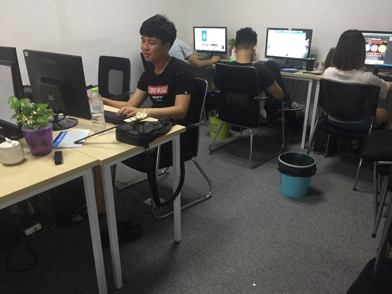 朝九晚六,双休招聘电商美工