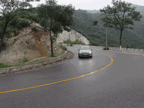 盲区e:山路盲区