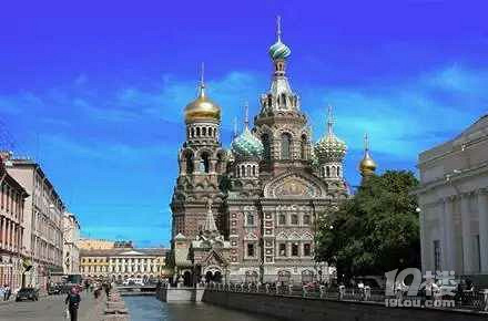 杭州母女圣彼得堡遭遇黑车 打领馆电话3分