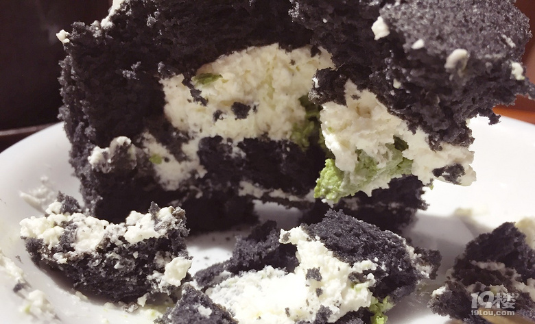 【7隊(duì)】本來(lái)想吃一身綠,沒(méi)想到吃的么么黑