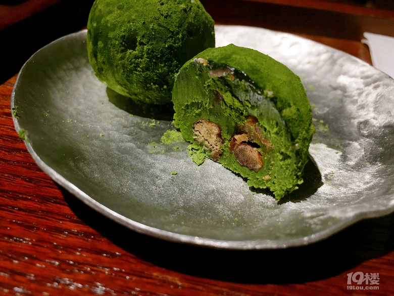 【7隊(duì)】本來(lái)想吃一身綠,沒(méi)想到吃的么么黑