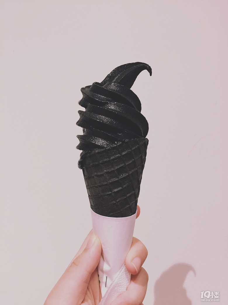 【7隊(duì)】本來(lái)想吃一身綠,沒(méi)想到吃的么么黑