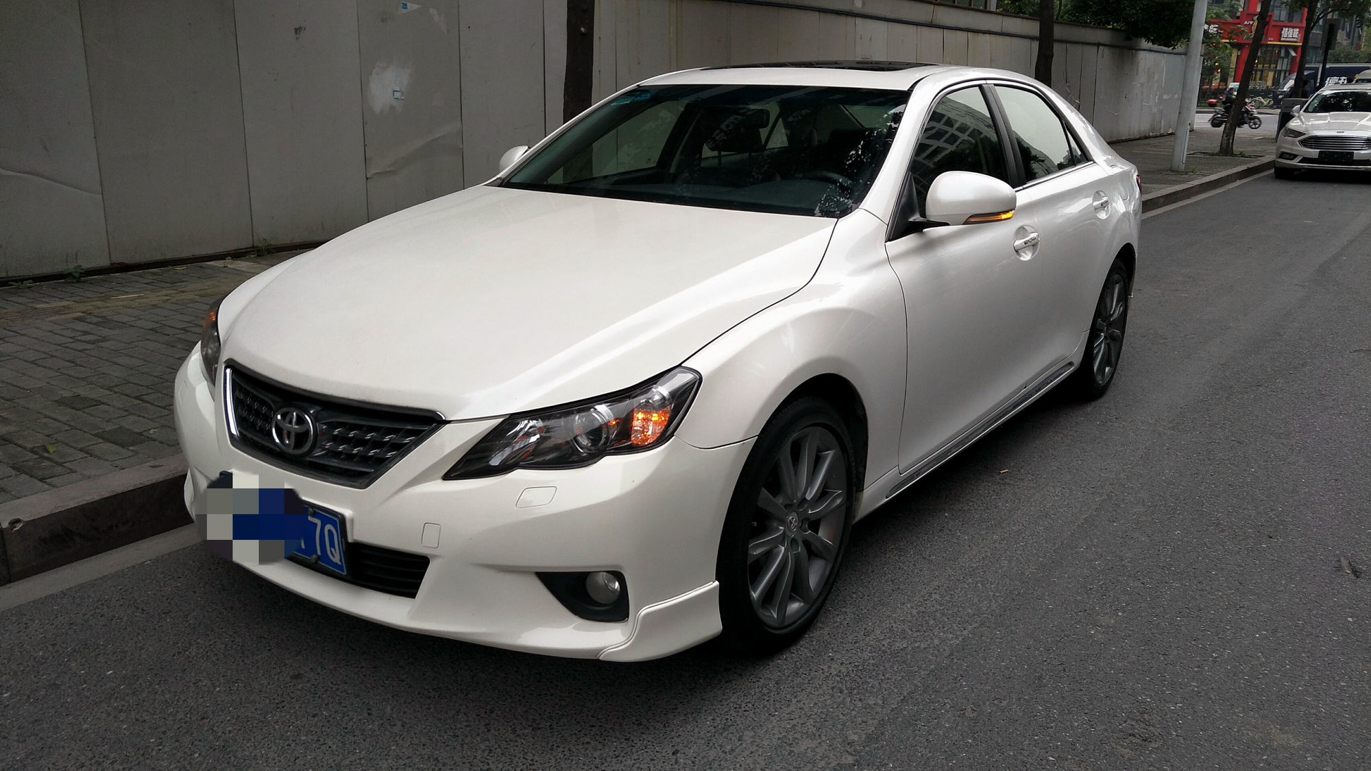 一代神话-----v6后驱锐志