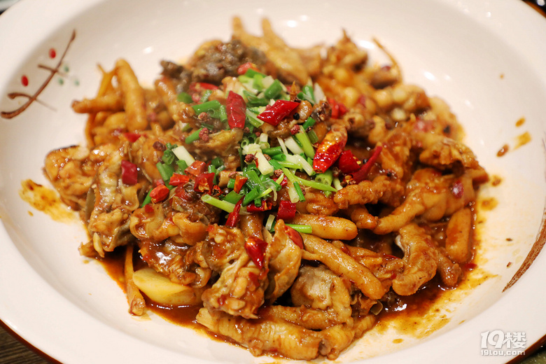 【本周新店】一品元煲,桐鄉(xiāng)好吃到排隊(duì)的肉蟹煲開(kāi)到了D32