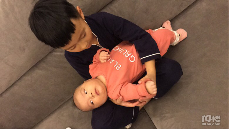 哥俩好啊,六六六-妈咪宝宝秀-杭州19楼