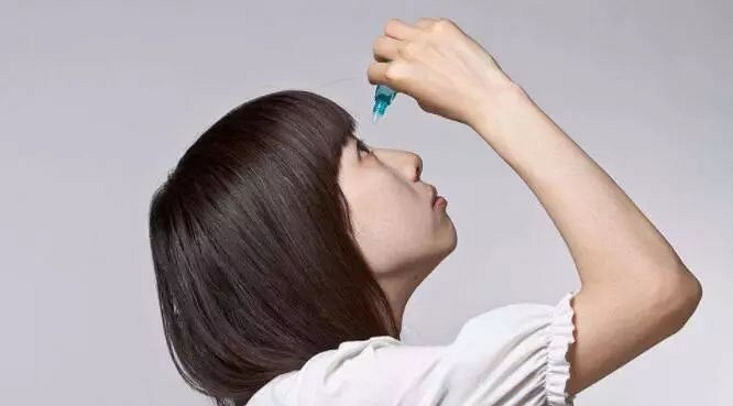 滴眼药水管用?医生的回答惊呆