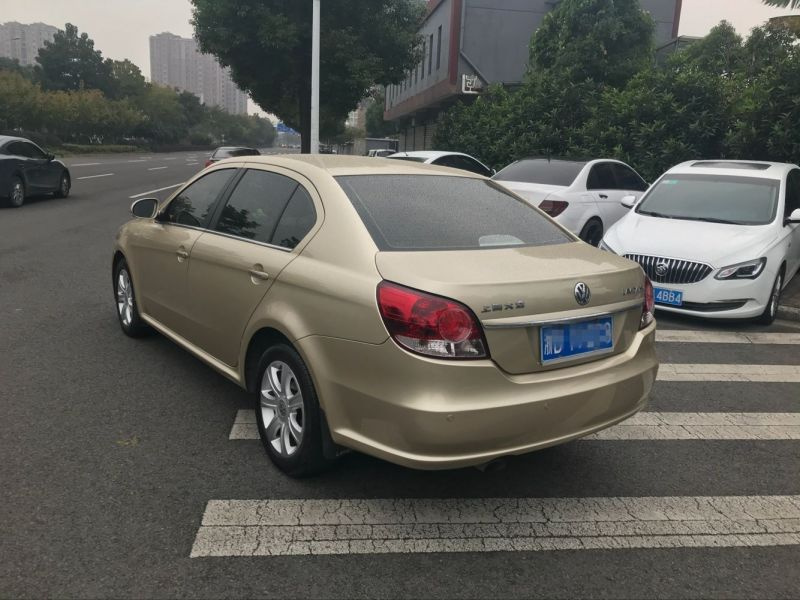 大众朗逸1.4t 土豪金