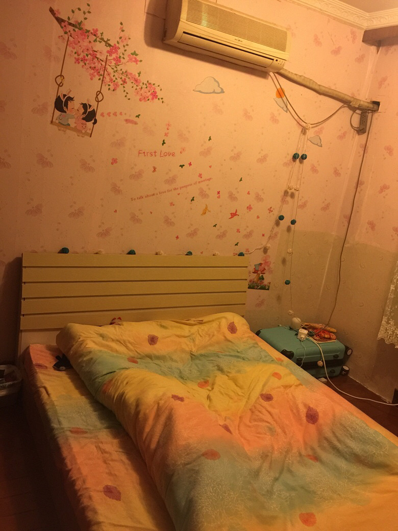 凤起路地铁口,武林夜市附近黄金地转租限女生