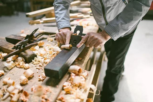 豆瓣评分9.1!杭州一62岁木匠爸爸被女儿"晒"到网上后,竟