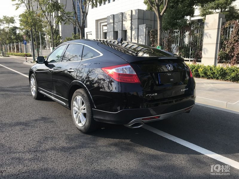 本田歌诗图2.4最高配 黑色
