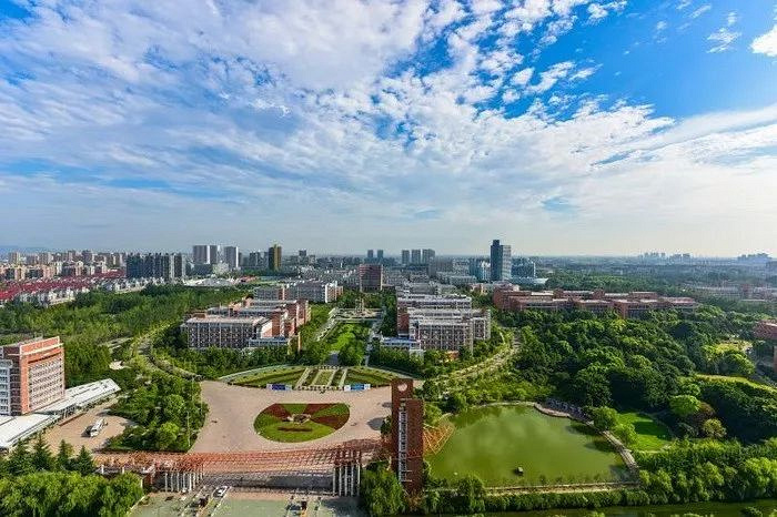 下沙拥有省内最大高教园区&mdash;&mdash;下沙大学城.