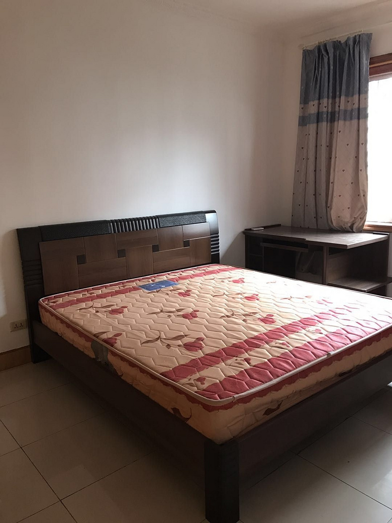 南坪五小区公交车站附近_重庆租房__杭州19楼