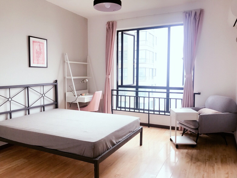 滨江高品质租房 自如租房 地铁口 天街长河150