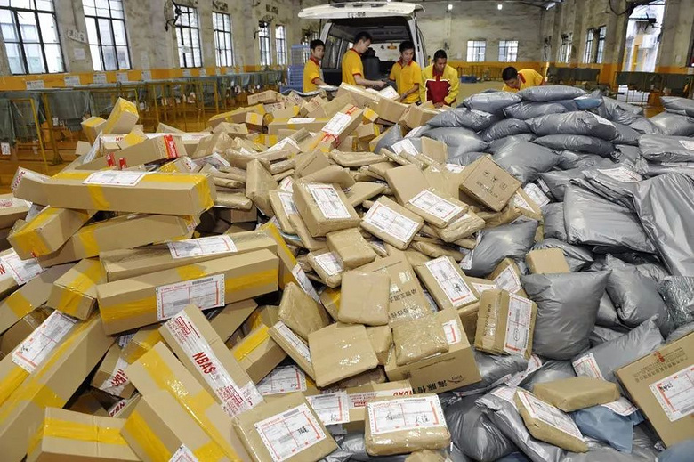 快递过度包装,产生大量垃圾